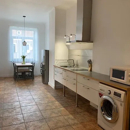 New Winwinstay In Heart Of Old Town Apartment *